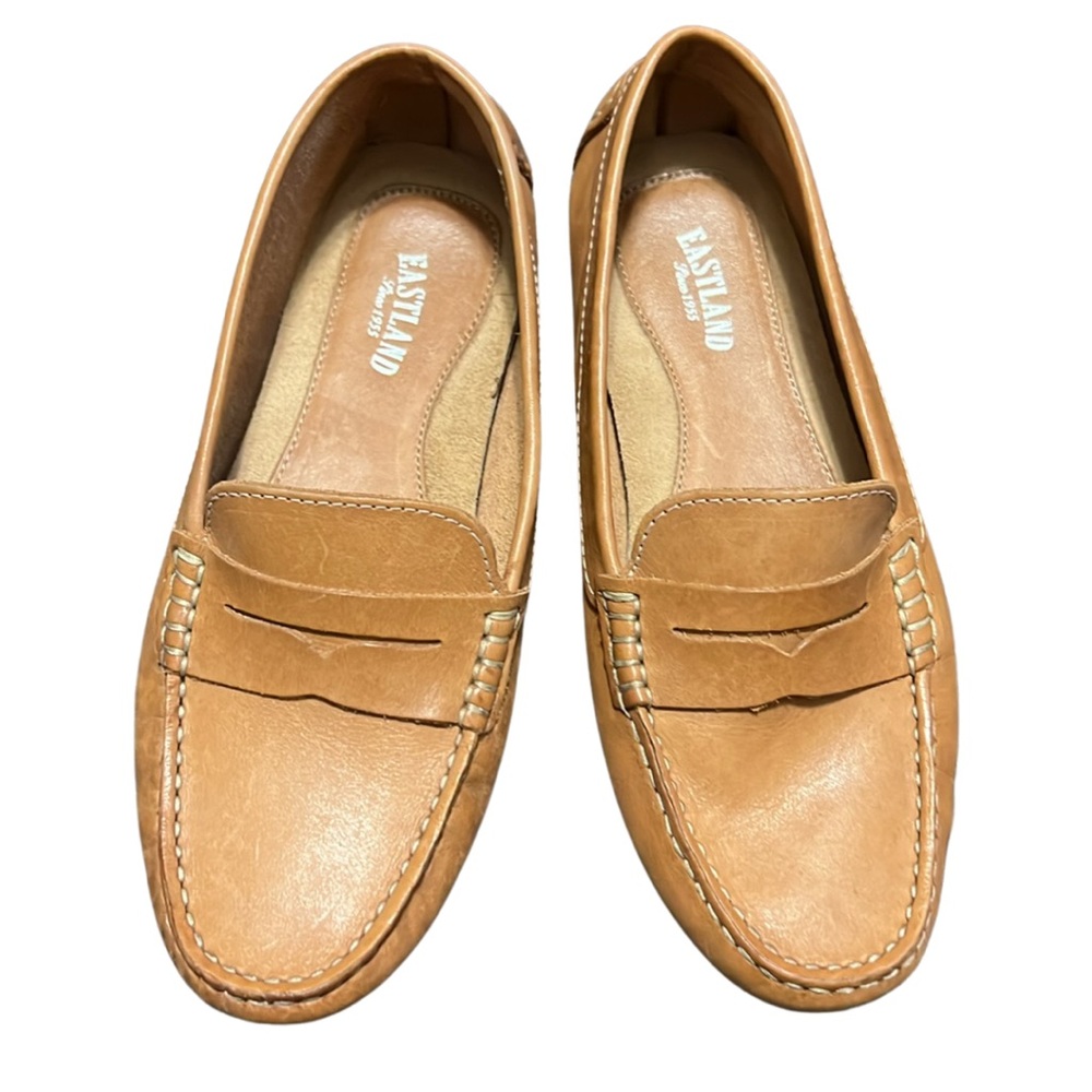 Eastland Women’s Tan Penny Loafer in Camel Leather. Size 8.